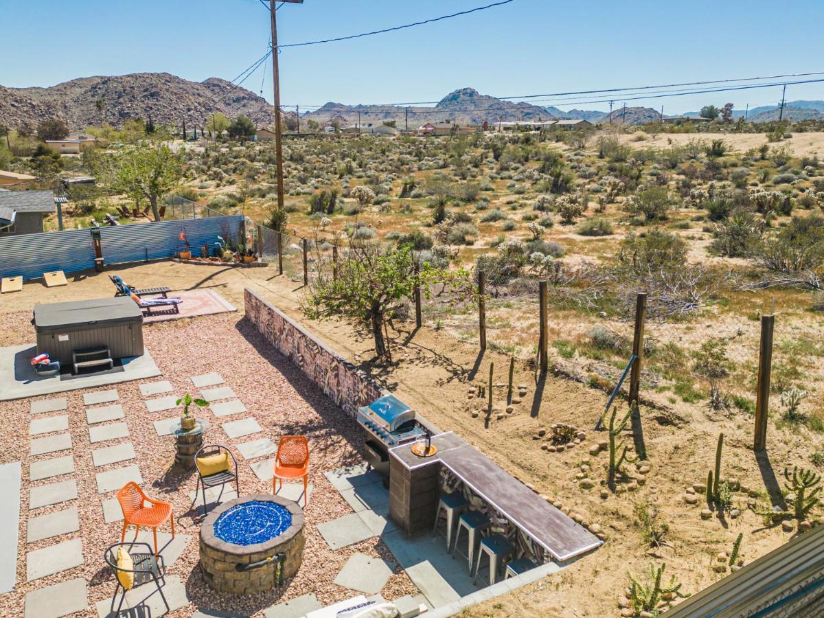 ジョシュア・ツリー Hot Tub, Games, King Bed, Fire Pit, Bbq Grill, Minutes From National Park And Viewsヴィラ エクステリア 写真