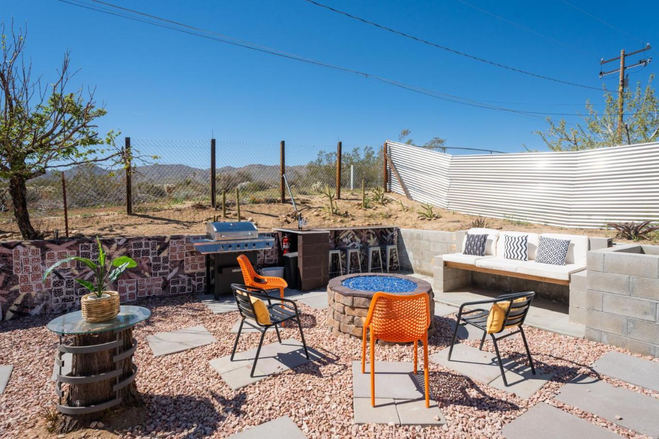 ジョシュア・ツリー Hot Tub, Games, King Bed, Fire Pit, Bbq Grill, Minutes From National Park And Viewsヴィラ エクステリア 写真